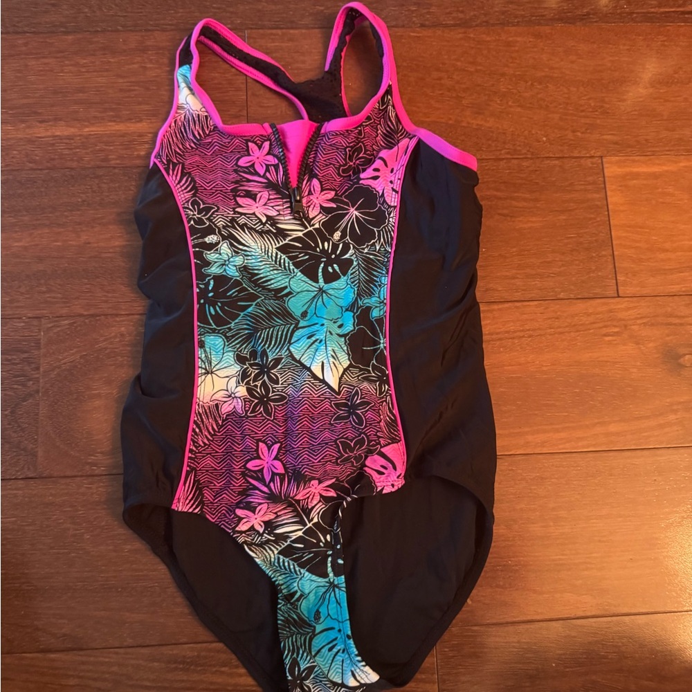 Zeroposua Tropical Floral Kids Swimwear size m 10/12 uses a few times